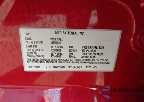 2023 Tesla Model Y Awd/Long Range Dual Motor All-Wheel Drive z USA, uszkodzony, nr VIN 7SAYGDEE1PF668687